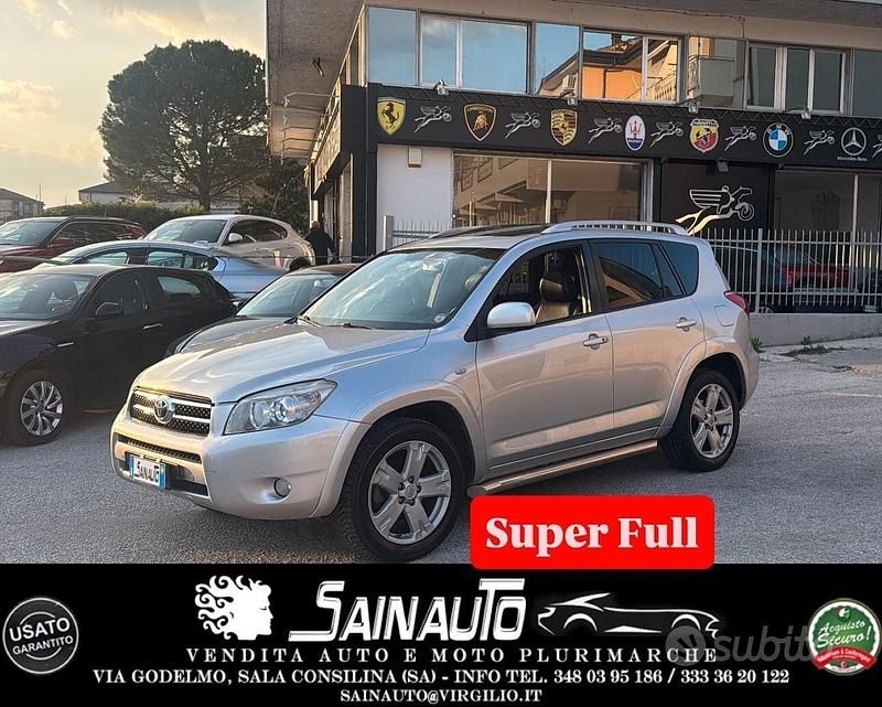 Usata Toyota RAV4 Luxury 177 CV (130 kW) 2007 Grigio SUV