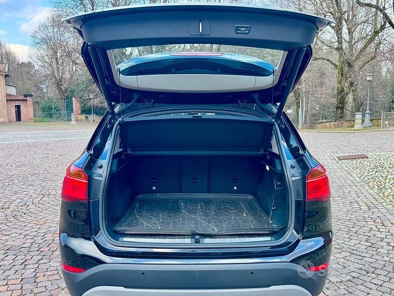 Usata BMW X1 140 CV (102 kW) 2018 Nero SUV