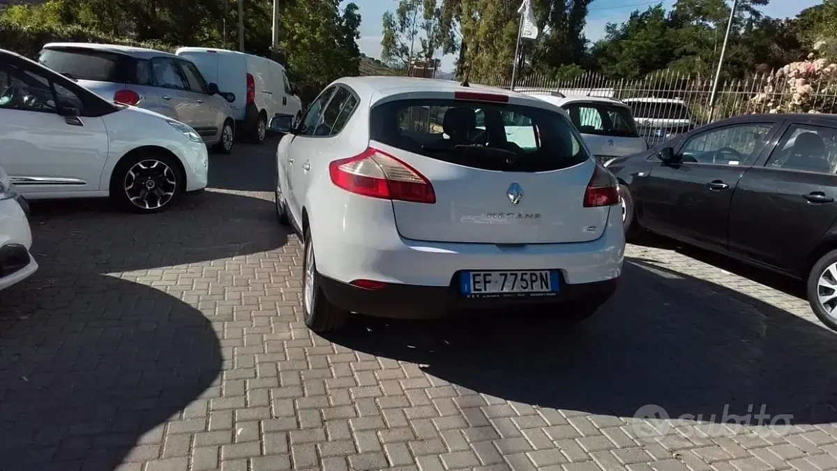 Usata Renault Mégane 110 CV (80 kW) 2010 Bianco Berlina