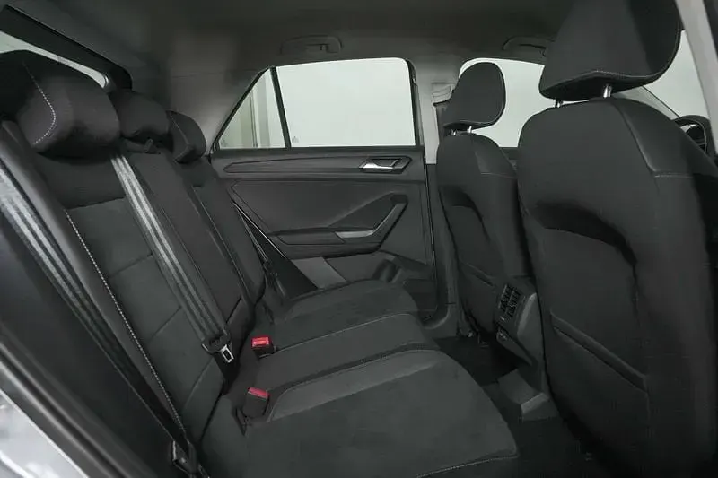 Usata VW T-Roc Style 150 CV (110 kW) 2022 Argento SUV