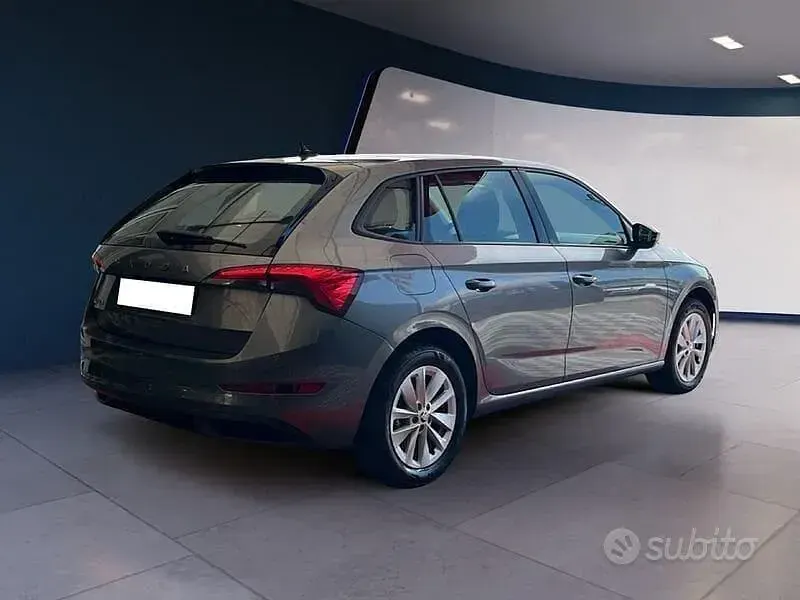 Usata Skoda Scala Ambition 95 CV (69 kW) 2023 Grigio Utilitaria