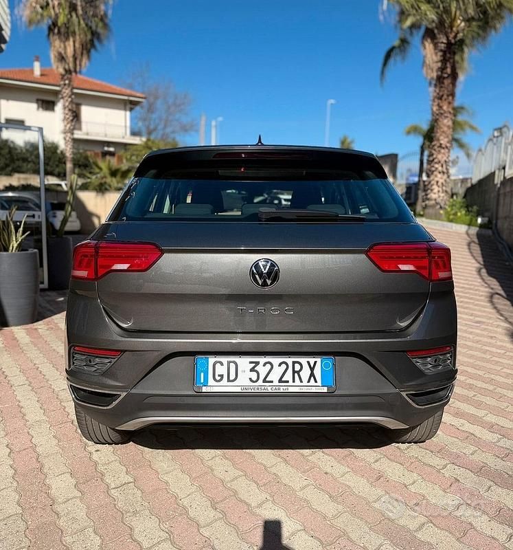 Usata VW T-Roc Style 116 CV (85 kW) 2021 Grigio SUV