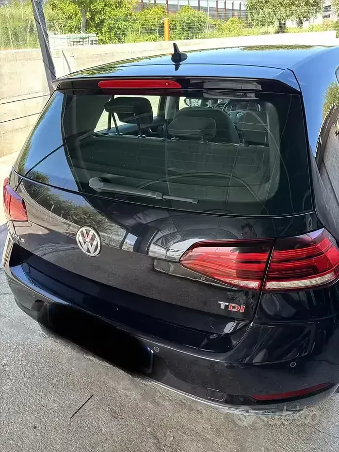 Usata VW Golf VII 110 CV (80 kW) 2017 Nero Berlina