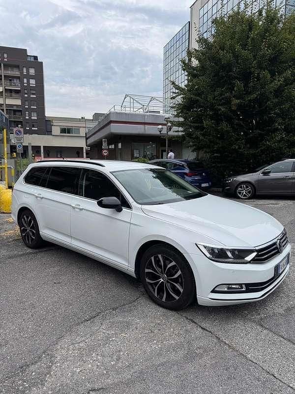 Usata VW Passat Executive 150 CV (110 kW) 2019 Station wagon