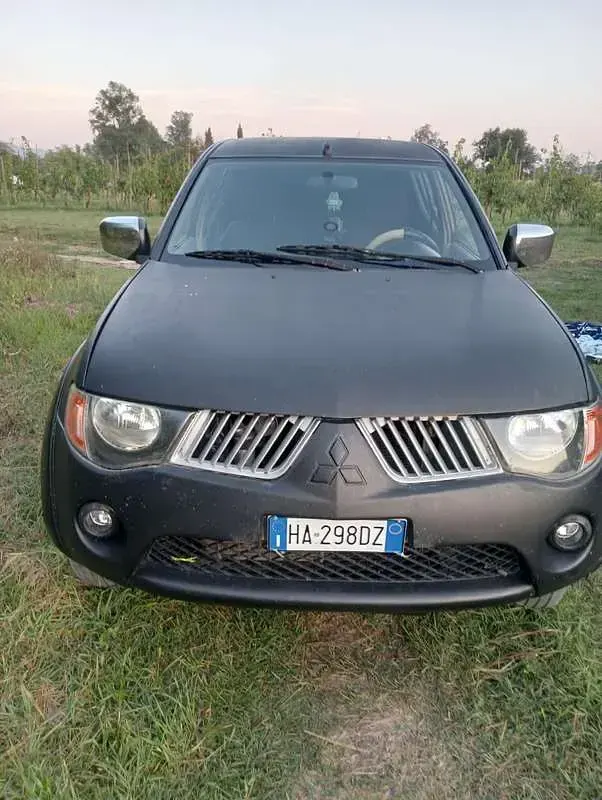 Usata Mitsubishi L200 133 CV (97 kW) 2009 Pick-up