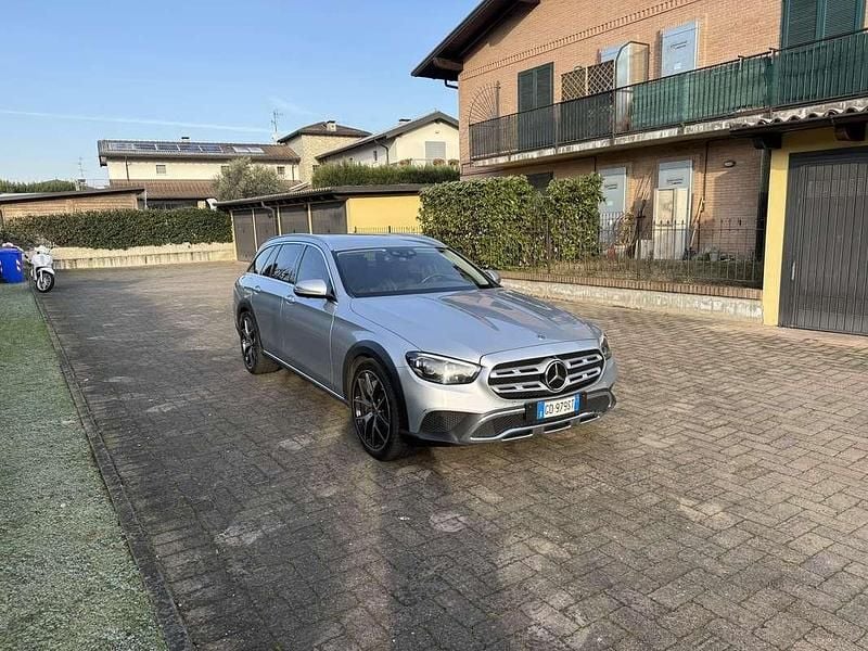Usata Mercedes E400 Premium Plus 330 CV (242 kW) 2021 Station wagon