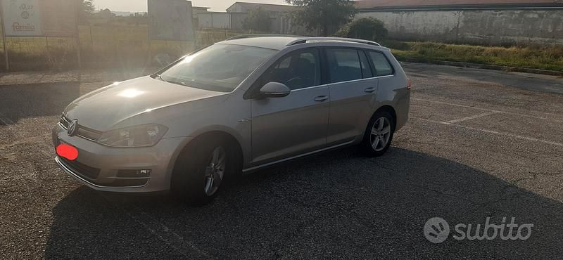 Usata VW Golf VII Highline 110 CV (80 kW) 2017 Grigio Station wagon