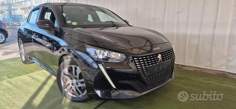 Usata Peugeot 208 Allure 102 CV (75 kW) 2021 Nero Utilitaria