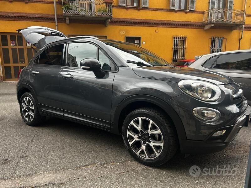 Grigio Usata 2016 Fiat 500X SUV | 11.500 € (Buon prezzo) - Immagine 1/4