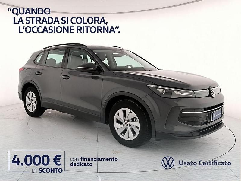Usata VW Tiguan Life 150 CV (110 kW) 2024 Dolphin grey metallizzato SUV