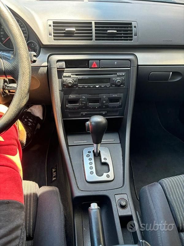 Usata Audi A4 140 CV (102 kW) 2006 Nero Station wagon