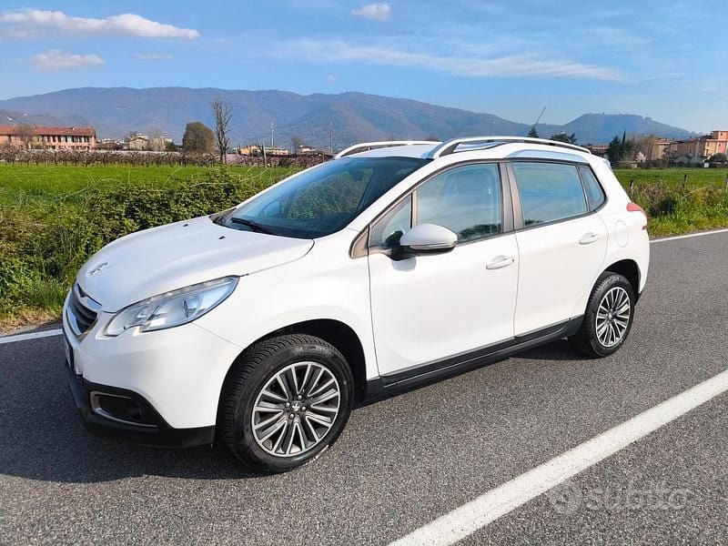 Usata Peugeot 2008 82 CV (60 kW) 2015 Bianco SUV