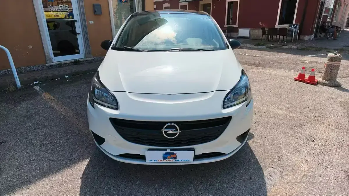 Usata Opel Corsa 70 CV (51 kW) 2019 Bianco Utilitaria