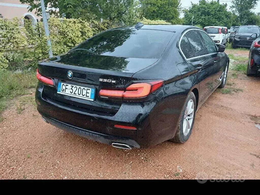 Usata BMW 530e 184 CV (135 kW) 2021 Nero Berlina