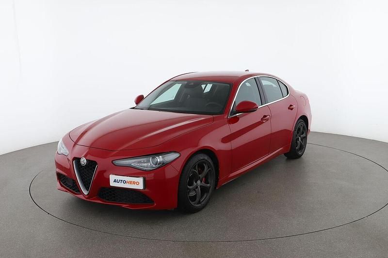Rosso Usata 2018 Alfa Romeo Giulia Super Tre volumi | 19.499 € (Buon prezzo) - Immagine 1/3