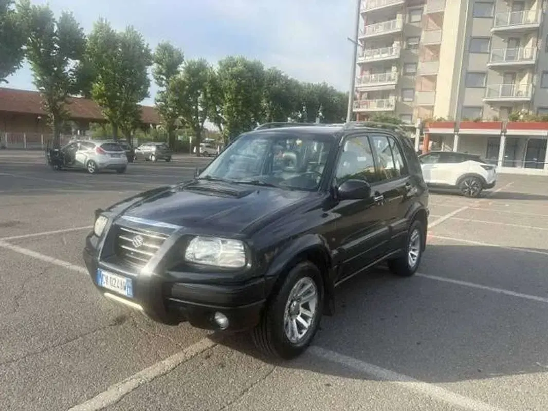 Usata Suzuki Grand Vitara 109 CV (80 kW) 2005 Blu/azzurro SUV