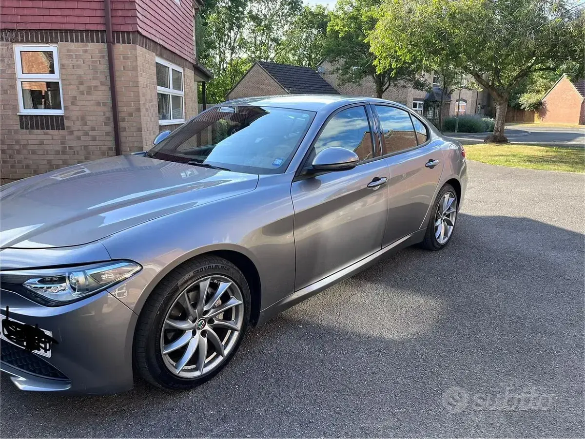 Usata Alfa Romeo Giulia 160 CV (117 kW) 2020 Berlina