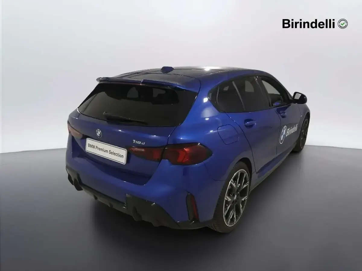 Usata BMW 118 M Sport 150 CV (110 kW) 2024 Portimao blue metallizzato Monovolume