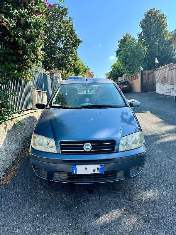 Usata 2005 Fiat Punto Dynamic Due volumi | 1750 € (Buon prezzo) - Immagine 1/4