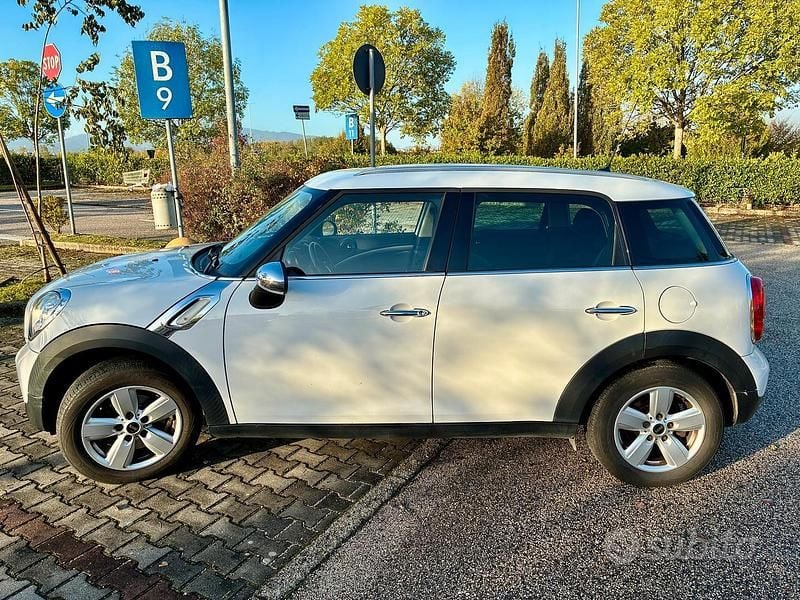 Bianco Usata 2015 Mini One Countryman SUV | 8500 € (Ottimo prezzo) - Immagine 1/4