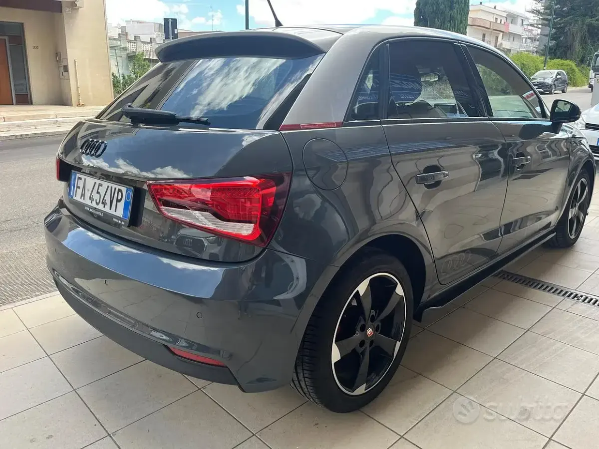Usata Audi A1 S-Line 90 CV (66 kW) 2015 Grigio Utilitaria