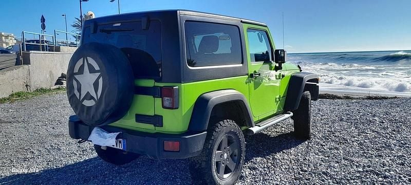 Usata Jeep Wrangler 200 CV (147 kW) 2014 Verde SUV