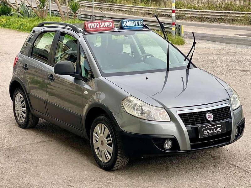 Usata Fiat Sedici 107 CV (78 kW) 2009 Grigio SUV