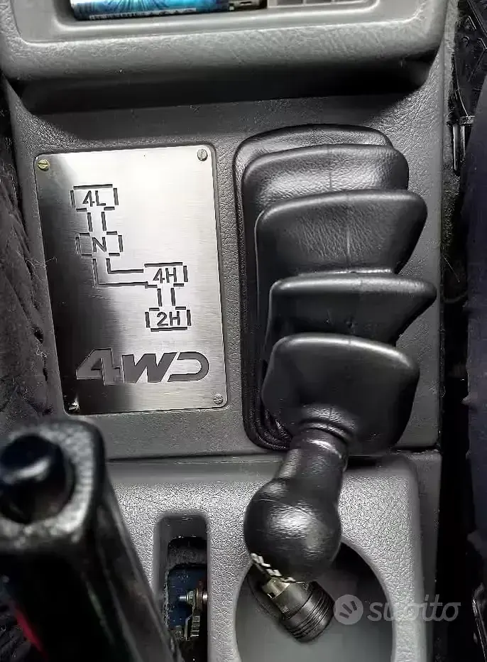 Usata Suzuki Vitara 75 CV (55 kW) 2000 Bluazzurro SUV