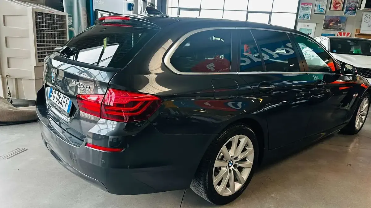 Usata BMW 520 190 CV (139 kW) 2016 Nero Station wagon
