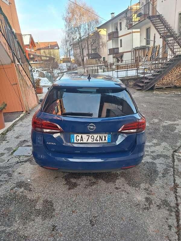 Usata Opel Astra Business Elegance 122 CV (89 kW) 2020 Blu/azzurro Station wagon