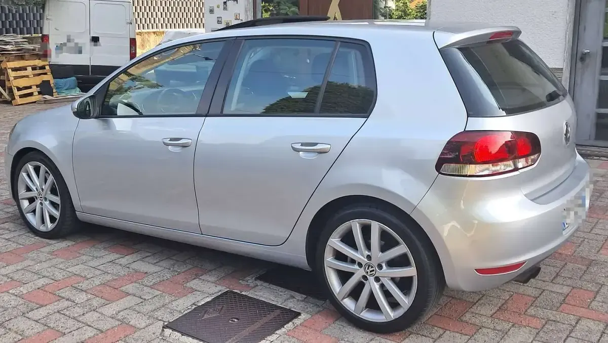Usata VW Golf VI Highline 160 CV (117 kW) 2010 Argento Utilitaria