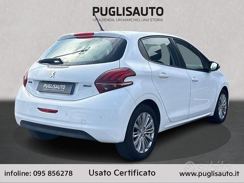 Usata Peugeot 208 Active 82 CV (60 kW) 2016 Bianco Utilitaria