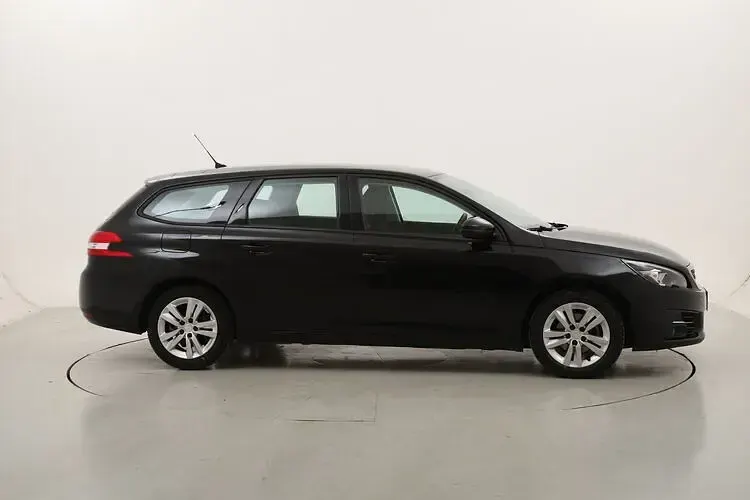 Usado Peugeot 308 SW Business-Line 131 CV (96 kW) 2021 Familiar