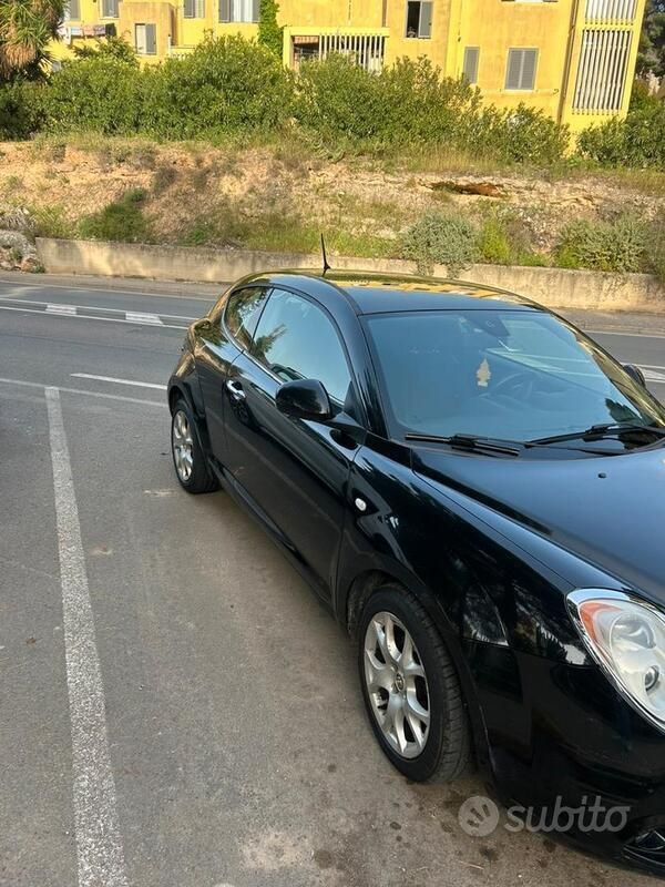 Usata Alfa Romeo MiTo 120 CV (88 kW) 2009 Nero Utilitaria