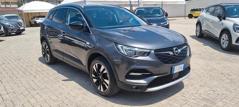 Usata Opel Grandland X Ultimate 131 CV (96 kW) 2019 Grigio SUV