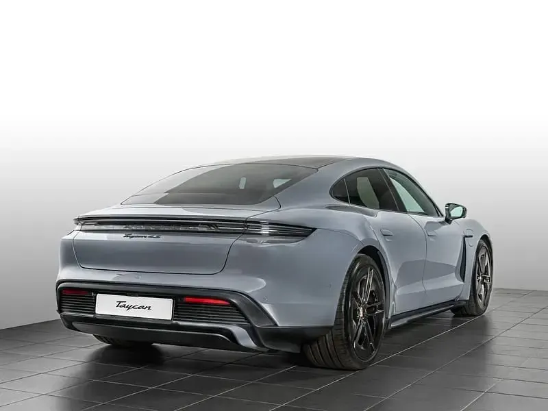 Nuova Porsche Taycan 4S Black Edition 439 kW (598 CV) 2026 Berlina