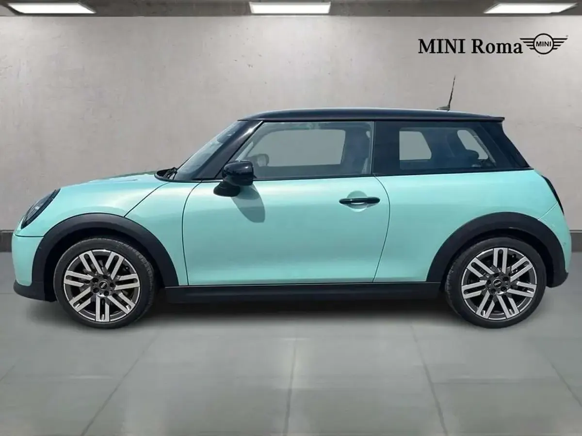 Usata Mini Cooper Classic 204 CV (150 kW) 2024 Ocean wave green Utilitaria
