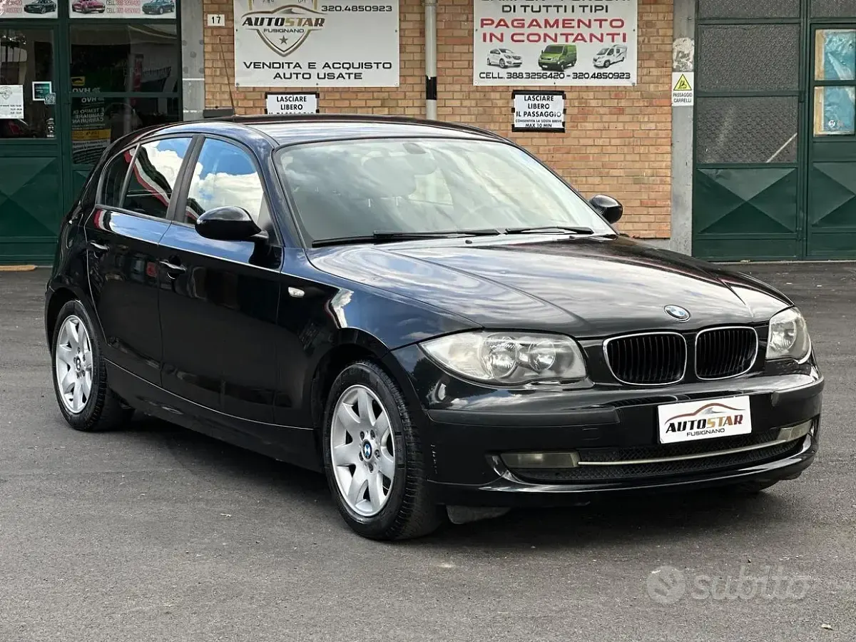 Usata BMW 118 143 CV (105 kW) 2010 Nero Utilitaria