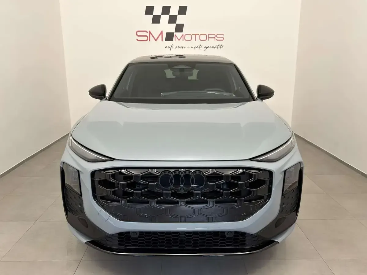 Nuova Audi Q3 Sportback S-Line 204 CV (150 kW) 2026 Grigio freccia SUV