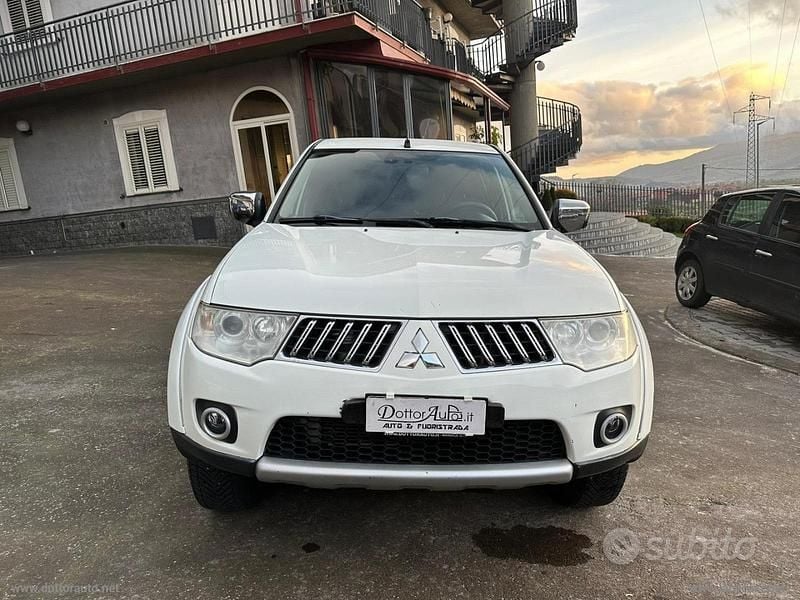 Usata Mitsubishi L200 Intense+ 178 CV (130 kW) 2012 Bianco Pick-up
