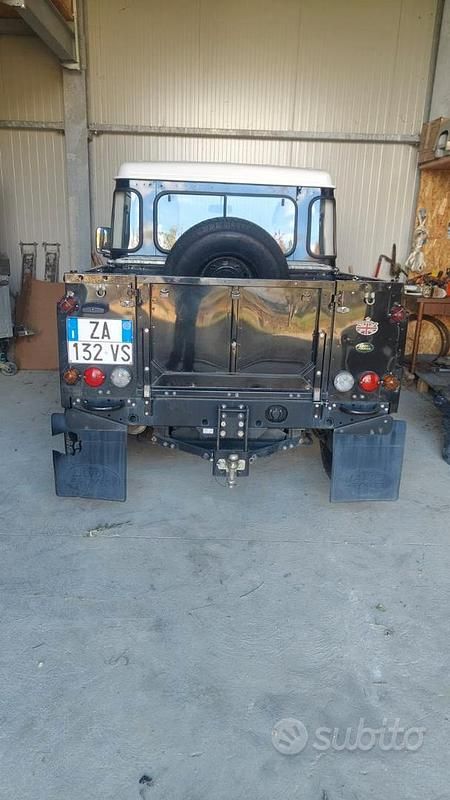 Usata Land Rover Defender 2005 Nero SUV