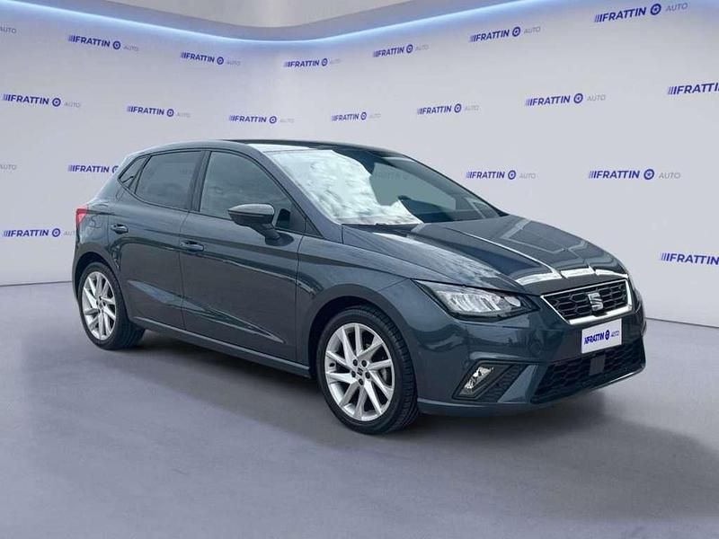 Usata Seat Ibiza FR 95 CV (69 kW) 2024 Grigio scuro Utilitaria