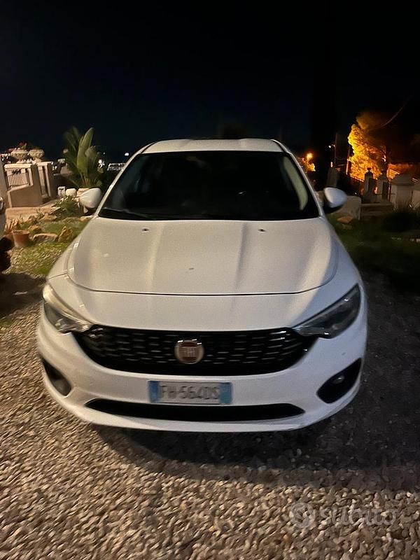 Usata Fiat Tipo 95 CV (69 kW) 2017 Bianco Berlina