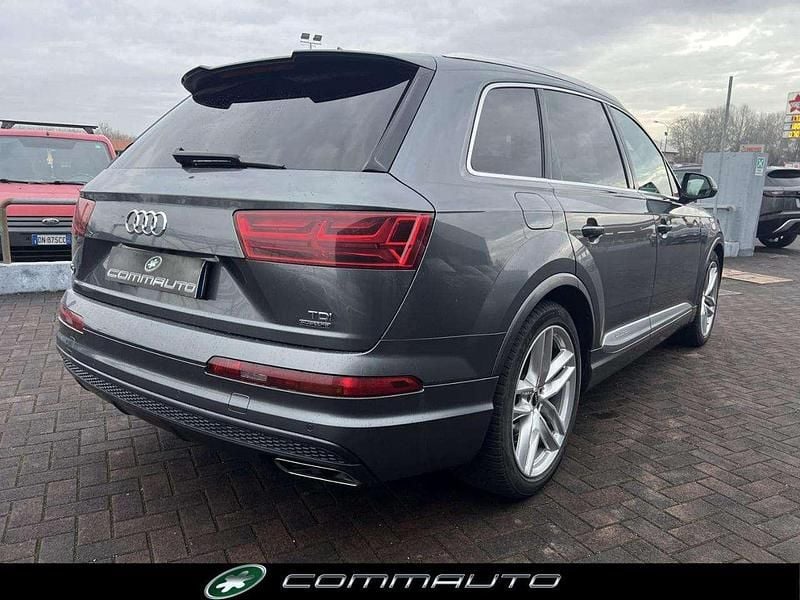 Usata Audi Q7 Business Plus 272 CV (200 kW) 2018 Grigio scuro SUV
