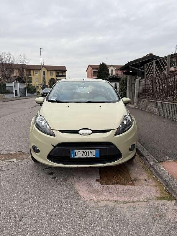 Usata Ford Fiesta Titanium 82 CV (60 kW) 2009 Utilitaria
