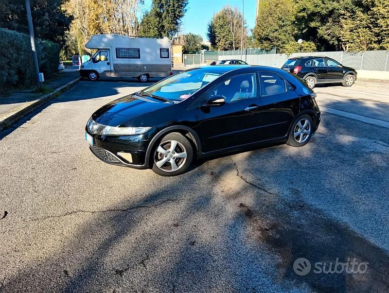 Usata Honda Civic 100 CV (73 kW) 2009 Nero Berlina