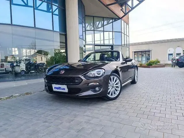 Usata Fiat 124 Spider Lusso 140 CV (102 kW) 2017 Cabrio