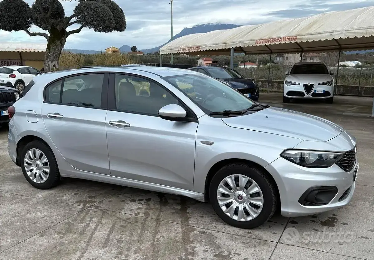 Usata Fiat Tipo Easy 95 CV (69 kW) 2018 Grigio Berlina