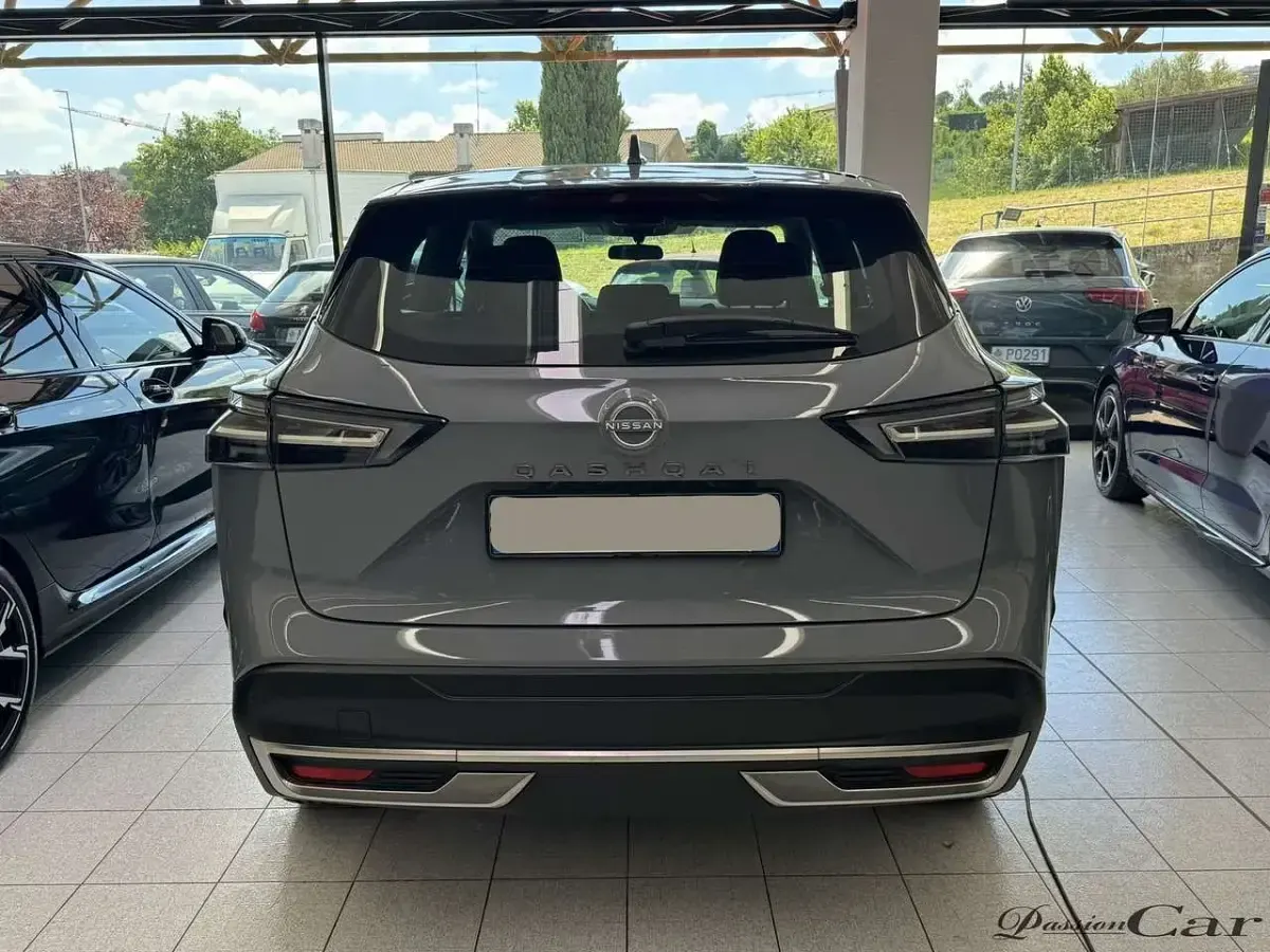 Usata Nissan Qashqai Acenta 140 CV (102 kW) 2025 Grigio SUV