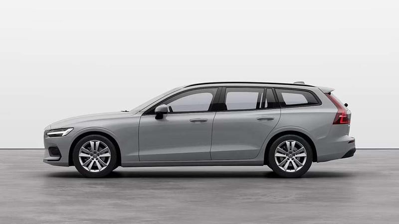 Nuova Volvo V60 Core 197 CV (144 kW) 2025 Grigio Station wagon
